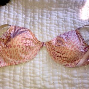 No cup Victoria’s Secret 34DDD